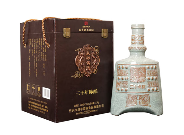 深圳咸亨酒店太雕黄酒回收太雕三十年陈酿绍兴黄酒1.5kg礼盒装行情价格