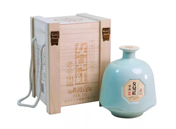 深圳回收绍兴女儿红黄酒醇酿花雕酒木质礼盒2.5L坛装黄酒